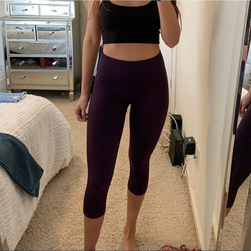 Purple lululemon crop leggings